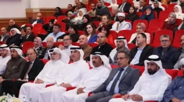 تألق جامعي.. الدكتور أحمد بلبولة شخصية العام بمهرجان الشارقة للشعر